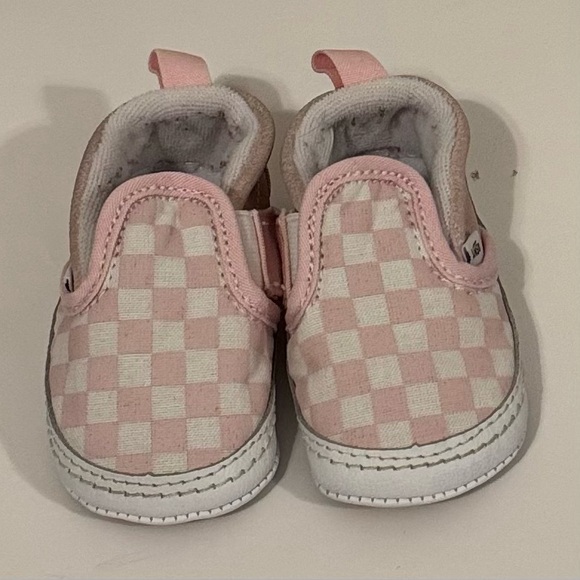 Vans Pink Checkerboard baby crib shoes. - Picture 2 of 5